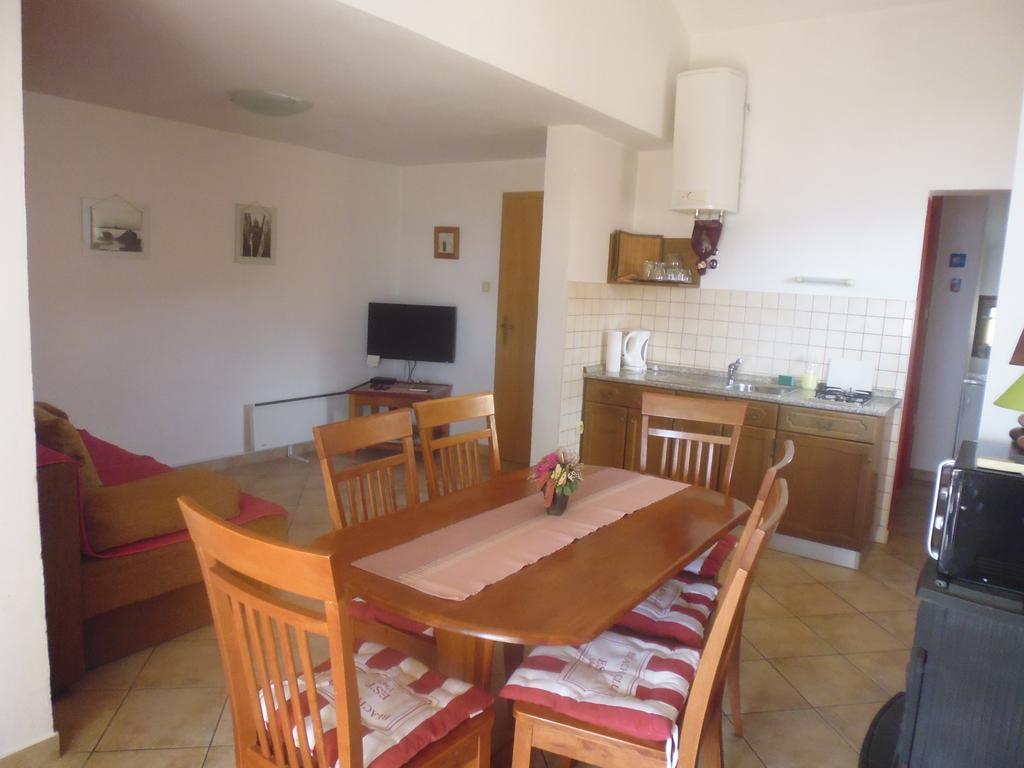 Apartments Jadranka Povile Novi Vinodolski Δωμάτιο φωτογραφία
